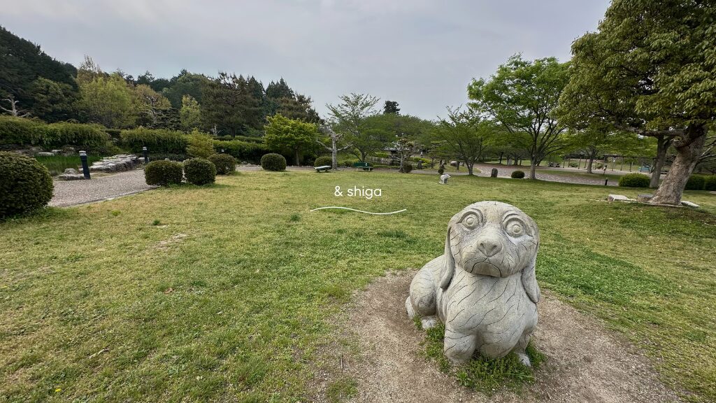 じゅらくの里の石像