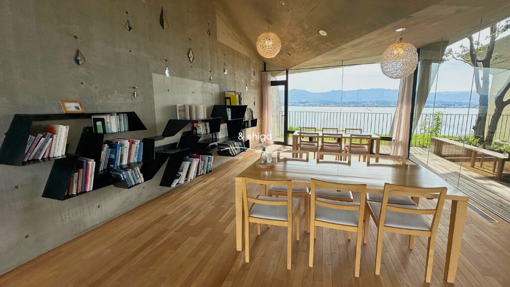 SETRE MARINA BIWAKO (セトレマリーナびわ湖)ライブラリー